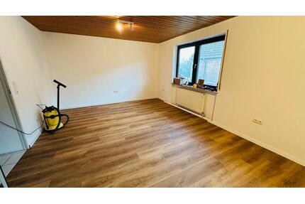 3 ZKB neu renoviert - 930,00&nbsp;EUR Kaltmiete, ca.&nbsp; 90,00&nbsp;m&sup2; in Hermersberg (PLZ: 66919)