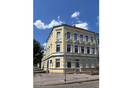 Schöne 2-Zimmer-Wohnung mit Einbauküche und Tageslichtbad in zentraler Lage von Wittenberge