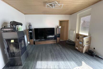 3-Zimmer-Dachgeschosswohnung mit Küche, Garage & Stellplatz - Karlshuld