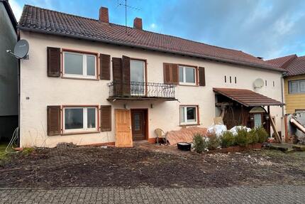 Genehmigtes Sanierungs- Umbauobjekt für 2 separate Häuser. - Geiselberg