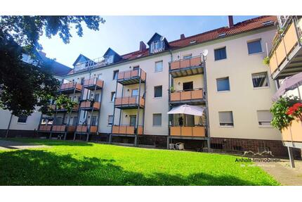 2-Raumwohnung im Dachgeschoss in ruhiger, beliebter Wohnlage - Bitterfeld-Wolfen