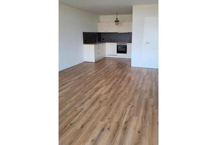 Frisch sanierte Wohnung 2ZKB, neue Küche, Balkon, 64qm in Graben - Stutensee