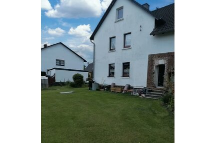 Nauroth, EFH + Nebengeb. - 205.000,00&nbsp;EUR Kaufpreis, ca.&nbsp; 120,00&nbsp;m&sup2;&nbsp;Wohnfl&auml;che in Nauroth (PLZ: 57583)