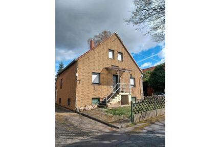 Einfamilienhaus mit Obstgarten, Vorgarten & Garage in Gadenstedt - Ilsede
