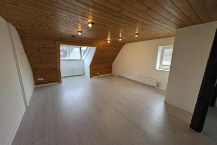 3 Zimmer DG-Wohnung in Heidenoldendorf mit Blick ins Grüne - Detmold Hakedahl