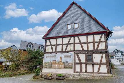 Haus zum Kaufen in Leun Biskirchen 109.000,00 € 114 m² - Leun / Biskirchen