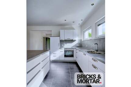 Wo die Sonne Überstunden macht: Moderne Doppelhaushälfte in exklusiver Ruhelage - Holzheim Weisingen