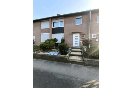 Reihenhaus - 230.000,00&nbsp;EUR Kaufpreis, ca.&nbsp; 80,00&nbsp;m&sup2; in Emmerich am Rhein (PLZ: 46446)