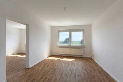 SINGLEWOHNUNG sucht... - 254,00&nbsp;EUR Kaltmiete, ca.&nbsp; 47,00&nbsp;m&sup2;&nbsp;Wohnfl&auml;che in Borna (PLZ: 04552)
