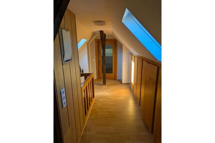 Dachgeschosswohnung auf zwei Etagen, 4 Zimmer, Kü, Bad - Schönborn