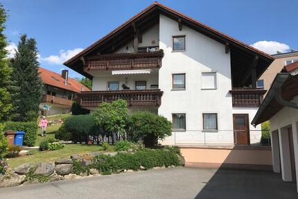 Gepflegte 4-Zimmer Wohnung mit Balkone & Gartenanteil Waldkirchen