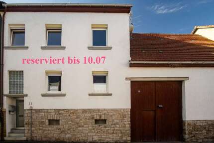 Haus zum Kaufen in Kraichtal-Unteröwisheim 299.000,00 € 141.65 m²