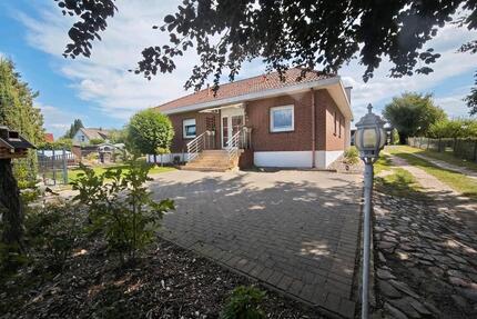 Idyllischer BungalowHaus in der Feldberger Seenlandschaft