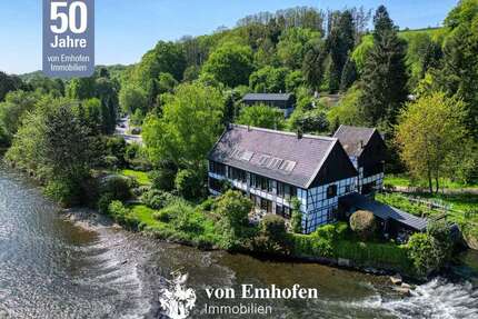 Haus zum Kaufen in Solingen 885.000,00 € 430 m²