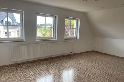 Eigentumswohnung 3 ZKB, 83 m2 - 175.000,00&nbsp;EUR Kaufpreis, ca.&nbsp; 83,00&nbsp;m&sup2; in Nennslingen (PLZ: 91790)