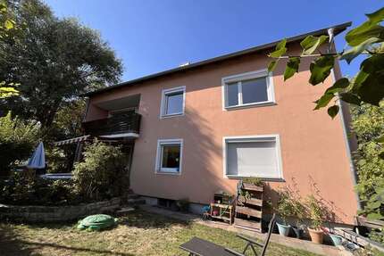 Haus zum Kaufen in Lappersdorf 942.000,00 € 311 m²