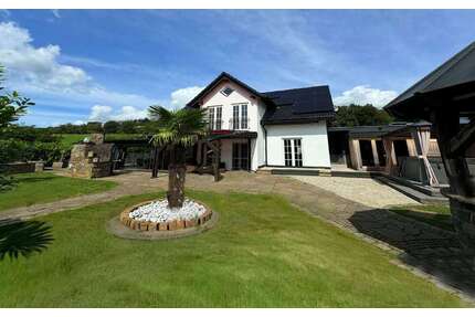 Haus zum Kaufen in Ruppichteroth 677.000,00 € 200 m²