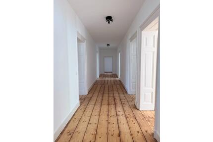 Frisch sanierte 4-Zimmer-Wohnung im gepflegten Herrenhaus 1880 - Nettetal