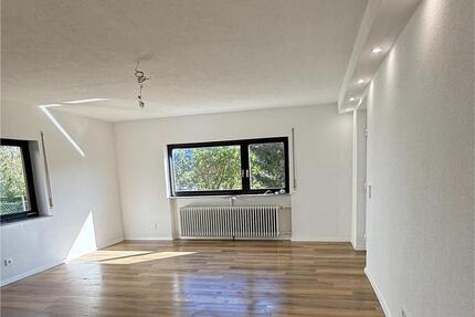 Moderne 3-Zimmer Wohnung - 800,00&nbsp;EUR Kaltmiete, ca.&nbsp; 78,00&nbsp;m&sup2; in Oberndorf am Neckar (PLZ: 78727)