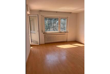 Helle Wohnung in GP-Manzen - 820,00&nbsp;EUR Kaltmiete, ca.&nbsp; 63,00&nbsp;m&sup2; in Göppingen (PLZ: 73037) Bruckwasen