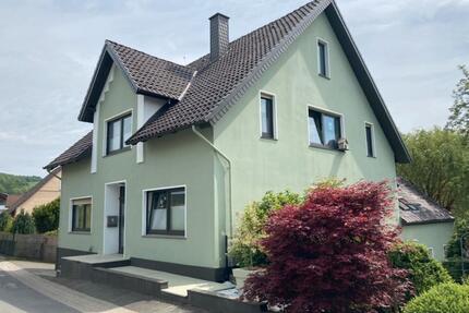 Haus mit Bach im Garten Zentral im Kalletal