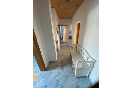 3-Zi.-Wohnung in Apolda (Stadtrand) | Frisch saniertes Bad & EBK