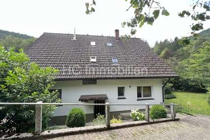 Wohnung zum Kaufen in Raumünzach 85.000,00 € 102 m²