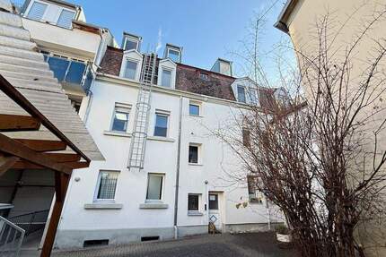 2-Zimmer Dachgeschosswohnung zentrumsnah in Zirndorf