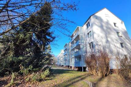 Hier lädt ein großer Balkon zum gemeinsamen Verweilen ein - Chemnitz Furth