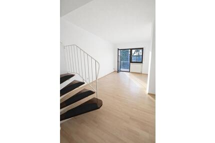 Charmante Maisonettewohnung in bester Lage - Erlangen Am Anger