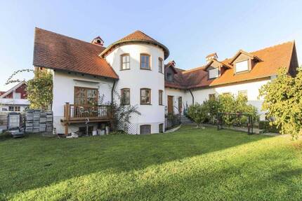 Exklusiv & ruhig: Hochwertige 8-Zi-Doppelhaushälfte mit bester Verkehrsanbindung - Affing Mühlhausen