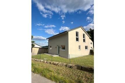 Ihr neues Zuhause – modern, lichtdurchflutet und mitten im Grünen - Etzelwang