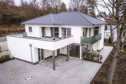 Haus zum Kaufen in Würzburg 1.550.000,00 € 248 m²