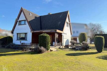 Großzügiges Grundstück 1414m² mit kleinem Haus und Nebengelass in Neu Fahrland & Option zum Neubau - Potsdam