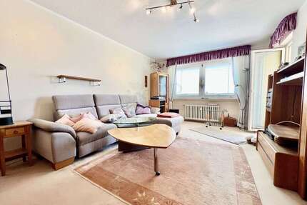 Wohnung zum Kaufen in Hofheim 220.000,00 € 61.25 m²