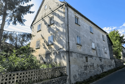 Haus zum Kaufen in Rosenthal am Rennsteig 90.000,00 € 150 m²