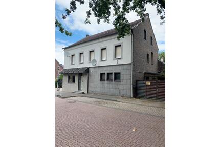 Mehrfamilienhaus in zentraler Ortslage - Nettetal