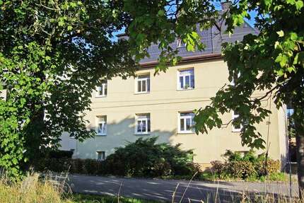 Wohnung zum Mieten in Niederwürschnitz 330,00 € 51 m²