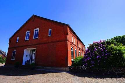Haus zum Mieten in Jevenstedt 1.300,00 € 163 m²