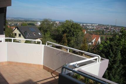 2,5 Dachgeschoss-Wohnung inkl. TG-Stellplatz *provisionsfrei* - Filderstadt