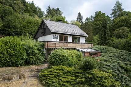 Haus zum Kaufen in Lorch - Wollmerschied 155.000,00 € 122 m²