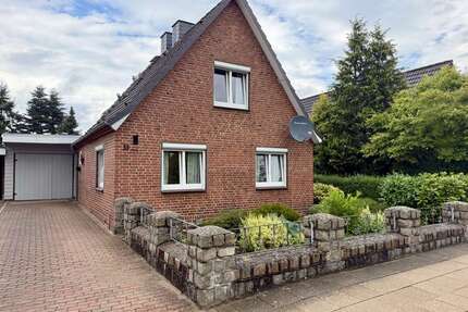 Haus zum Kaufen in Heide 215.000,00 € 96.88 m²