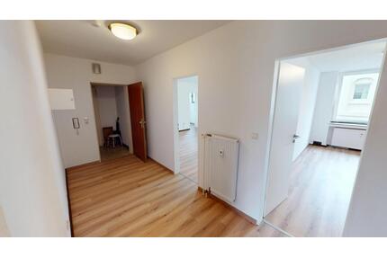 Frisch renovierte Helle 3-Zimmer-Wohnung 70 m² mit Aufzug & Stellplatz in Elberfeld - Wuppertal