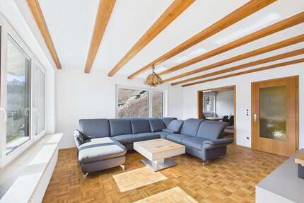 Haus zum Kaufen in Epfendorf Talhausen 365.000,00 € 242 m² - Epfendorf / Talhausen