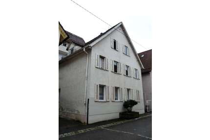 Haus zum Kaufen in Stuttgart 500.000,00 € 157 m²