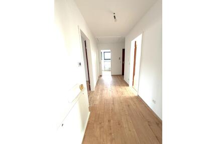 Große 3-Zimmerwohnung mit Fußbodenheizung - Düren Rölsdorf