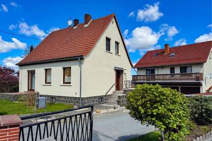 Haus zum Kaufen in Neustadt 180.000,00 € 97.83 m²