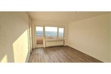 Stilvolle 3-Zimmer-Wohnung mit Weitblick und Balkon - Lampertheim Hüttenfeld