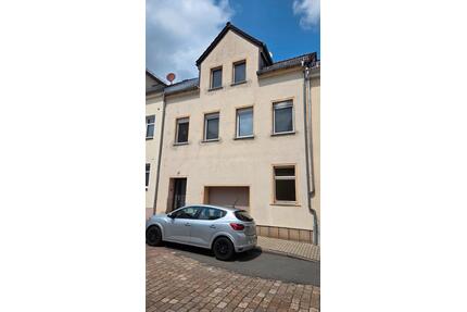 Reihenmittelhaus mit Garage und Einbauküche, - von Privat - - Crimmitschau