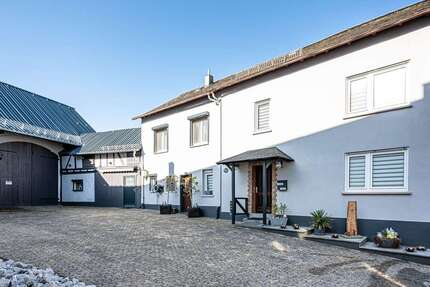 Haus zum Kaufen in Biebrich 225.000,00 € 120 m²
